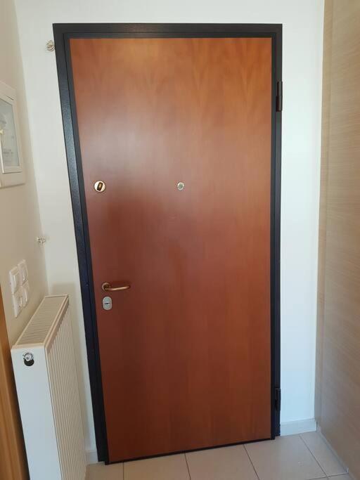 Relaxing City Center West Luxury Studio 카리스토스 외부 사진